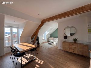 Tre bel appartement T3 rénové baigné de lumière