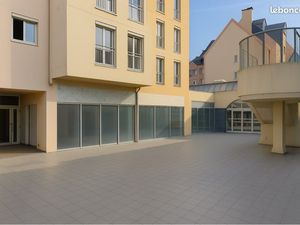 À vendre Local commercial/ bureaux 113m2 Laval proche centre ville