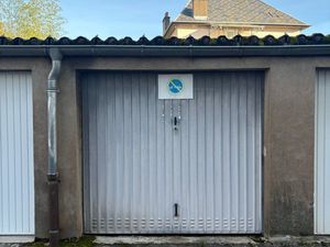 Garage fermé Rue Sancey