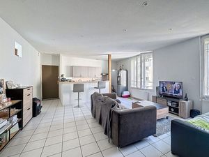 Montluçon 03100- CENTRE VILLE LES FORGES - Spacieux F3 Lumineux de 70m2