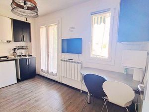 Studio Balcon Parking