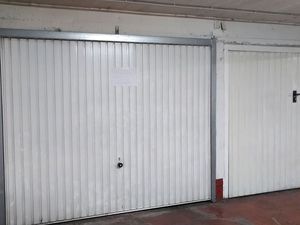 Garage fermé centre Cannes rond point Duboys d Angers