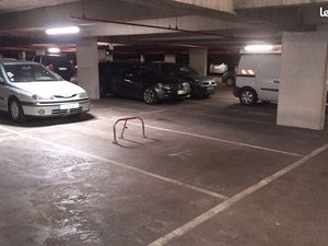 Vends place de parking 75019 Place des fêtes