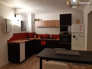 LOCATION APPARTEMENT COURS DE L'ARGONNE BORDEAUX CENTRE  proche place de la Victoire