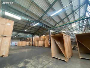 Local d'activité 5 519 m²