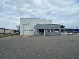 Local commercial 860 m²