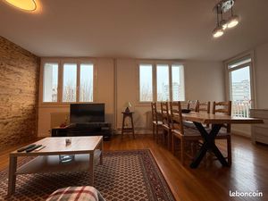 T3 spacieux meublé 72 m² – Balcon  garage – Proche centre & gare - Au calme