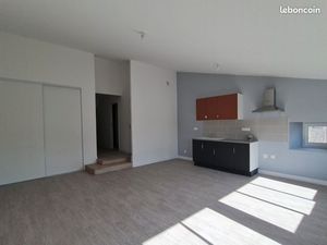 Location T3 centre ville de Saintes