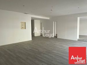 Local commercial 160 m²