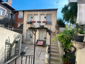 Mur libre Hôtel 8ch + f2 + café/restaurant - 590.000