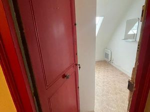 Petite chambre de service - Avenue Hubert Germain