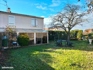Maison 3 chambres avec garage et jardin
