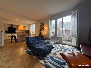 Appartement T3 traversant rénové 73 m² – Balcon plein sud – Tours hyper centre - Parking