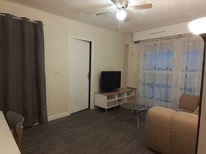 F2 meuble parking proche centre ville