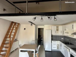 Maison de village meublée – Garage double – 1 150