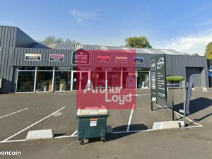 Local commercial 450 m²