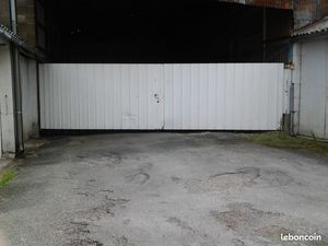 à louer hangar