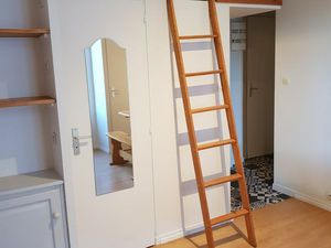 Studio meublé – entièrement rénové – quartier calme