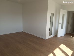 Rosny sous Bois Centre-ville 1 pièce 38m2 non meublé terrasse parking possible en plus