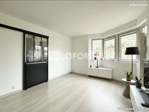 Studio 1 pièce 31 m²