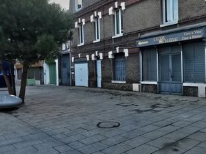 Maison et entrepôt au cœur du centre ville