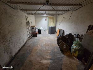 Grand garage 24 m2 Plein pieds