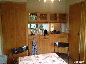 Studio meublé centre village avec place de parking