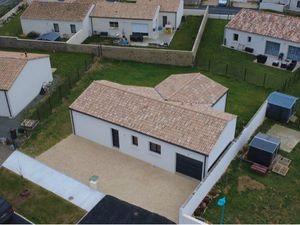 Maison Neuve à Mauzé Sur Le Mignon