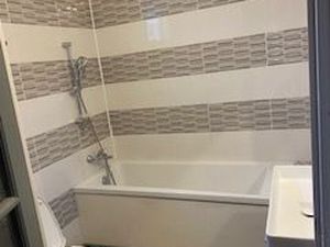 A 10 mn de nation en RER A Maisonde ville meublée oun non 3 ch / 3 wc / 3sdbain 140m23ch /