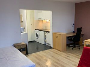 Particulier loue studio meublé entièrement rénové
