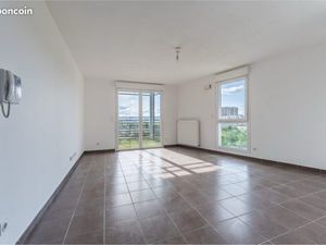 T4 – NON MEUBLÉ – 84 m2 – BALCON – GARAGE – LYON 8/ VENISSIEUX