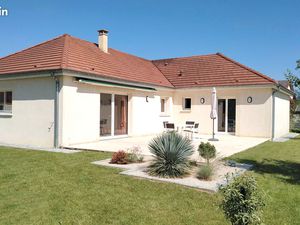 Maison de Plain Pied - 7 Pièces - 152 m²