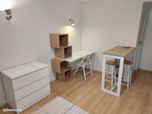Studio meublé de 22 m² avec terrasse à Nantes (petit port/facultés)