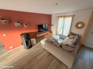 Maison à louer de 3 chambres avec piscine