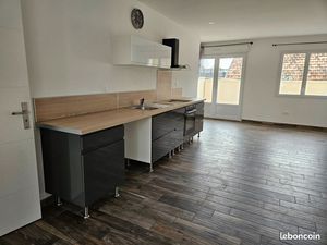 Villa climatisée remise à neuf  2 chambres et extérieur