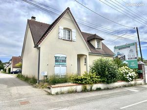 Local commercial 210 m² Gravigny