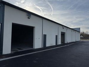 Local d'activité 209 m²