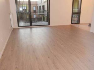 Location appartement 4 pièces 84 m² Montreuil