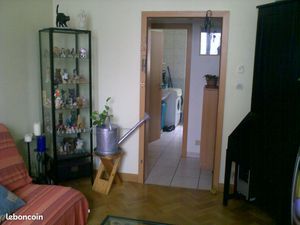 F2 aménagements haut de gamme RDC avec terrasse