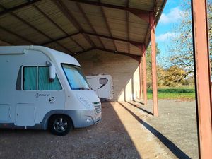 Emplacement pour caravanes