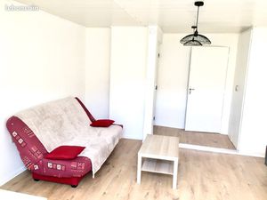 A louer grand studio meublé