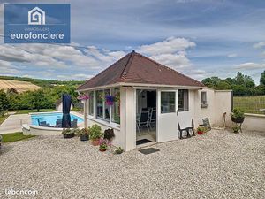 Longère 5 pièces 174 m²