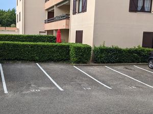 Parking extérieur sécurisé St Genis Laval Centre