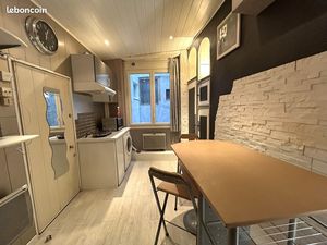 Superbe studio hyper centre tout équipé