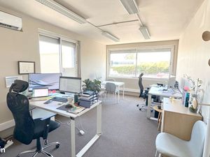 Bureaux 19 m² LES MILLES
