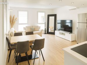 Charmant T3 rénové avec parking privatif – Quartier Théâtre Molière  Sète