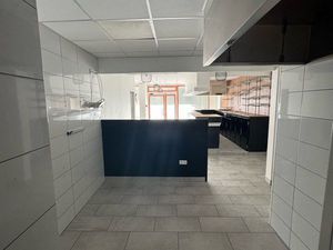 ? Local commercial 90 m² refait à neuf – Beaumont centre commercial le massage À louer  su