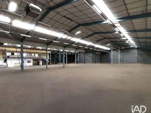 Local 2820 m² ÉTAMPES