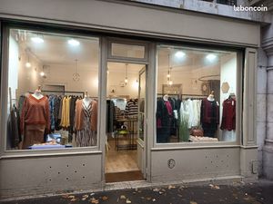 Bail commercial à vendre