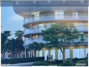 Local commercial village naturiste